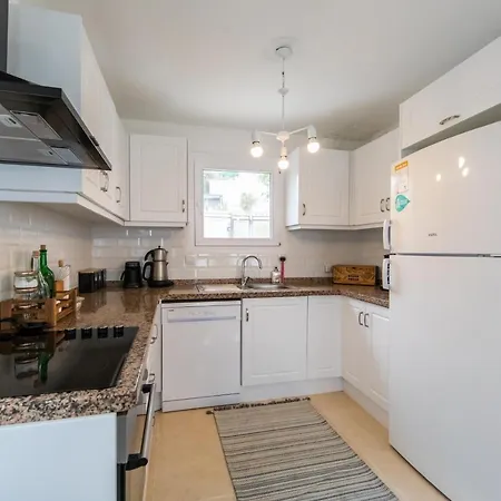 酒店 Summer Private With Garden And Private Pool, Within Walking Distance To The Sea In Gumusluk