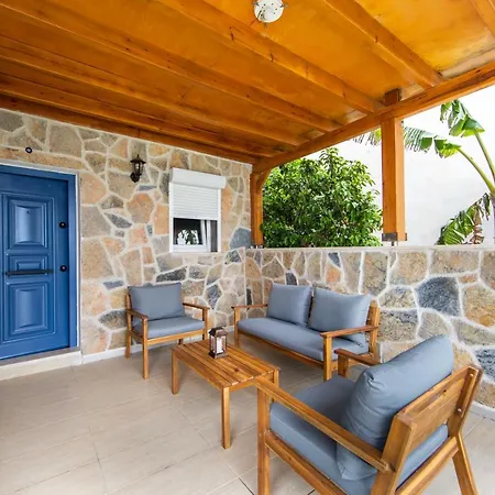 Summer Private With Garden And Private Pool, Within Walking Distance To The Sea In Gumusluk 博德鲁姆