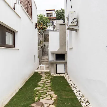 Summer Villa: Seaside Retreat With Private Pool In Gumusluk