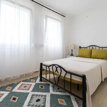 Summer Private With Garden And Private Pool, Within Walking Distance To The Sea In Gumusluk Hotel *